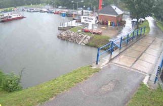 Obraz podglądu z kamery internetowej Baťa's canal - Petrov harbor